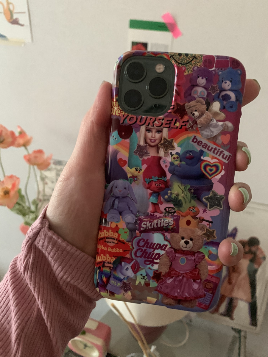Adorable kitsch phone case / one color