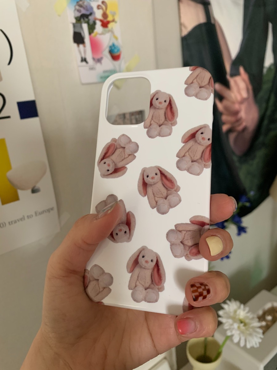 Momo rabbit phone case / 2 colors