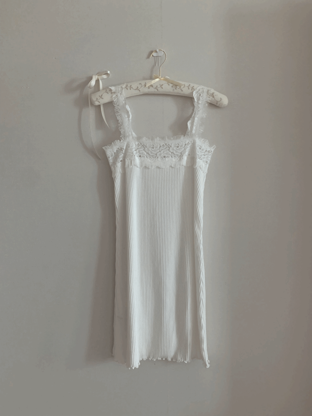 [PREMIUM] [Dress] Rosy Tassel Lace Mini Dress / 2 colors