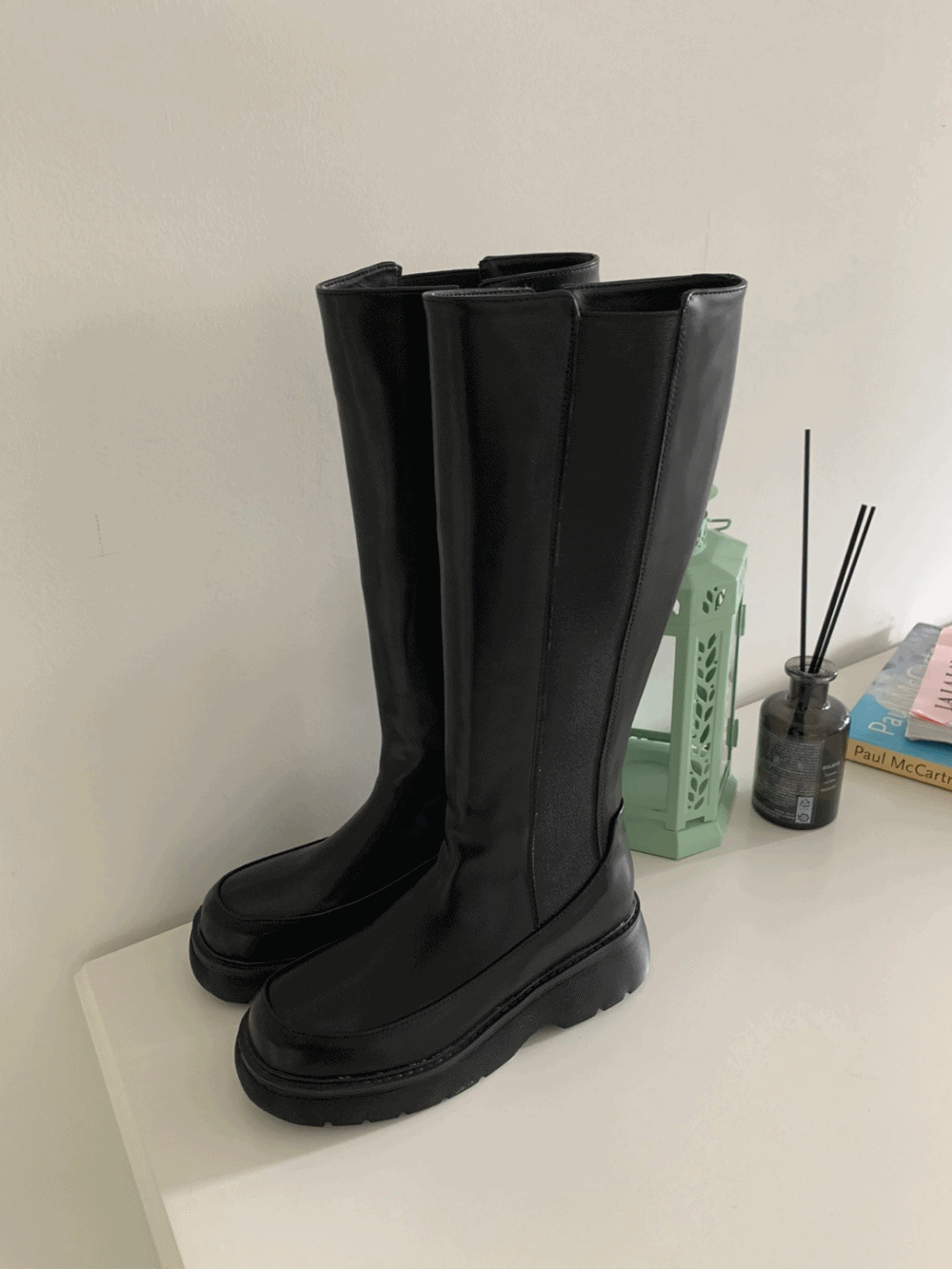 [Shoes] Bouncy chelsea boots / one color