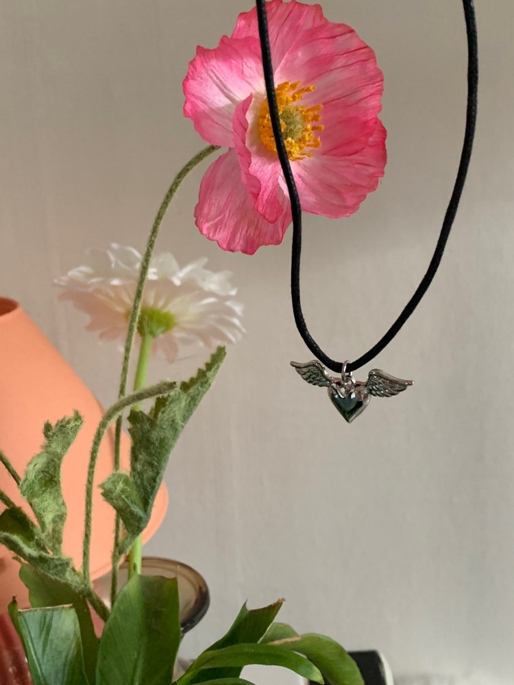 [Acc] Heart wing necklace / one color