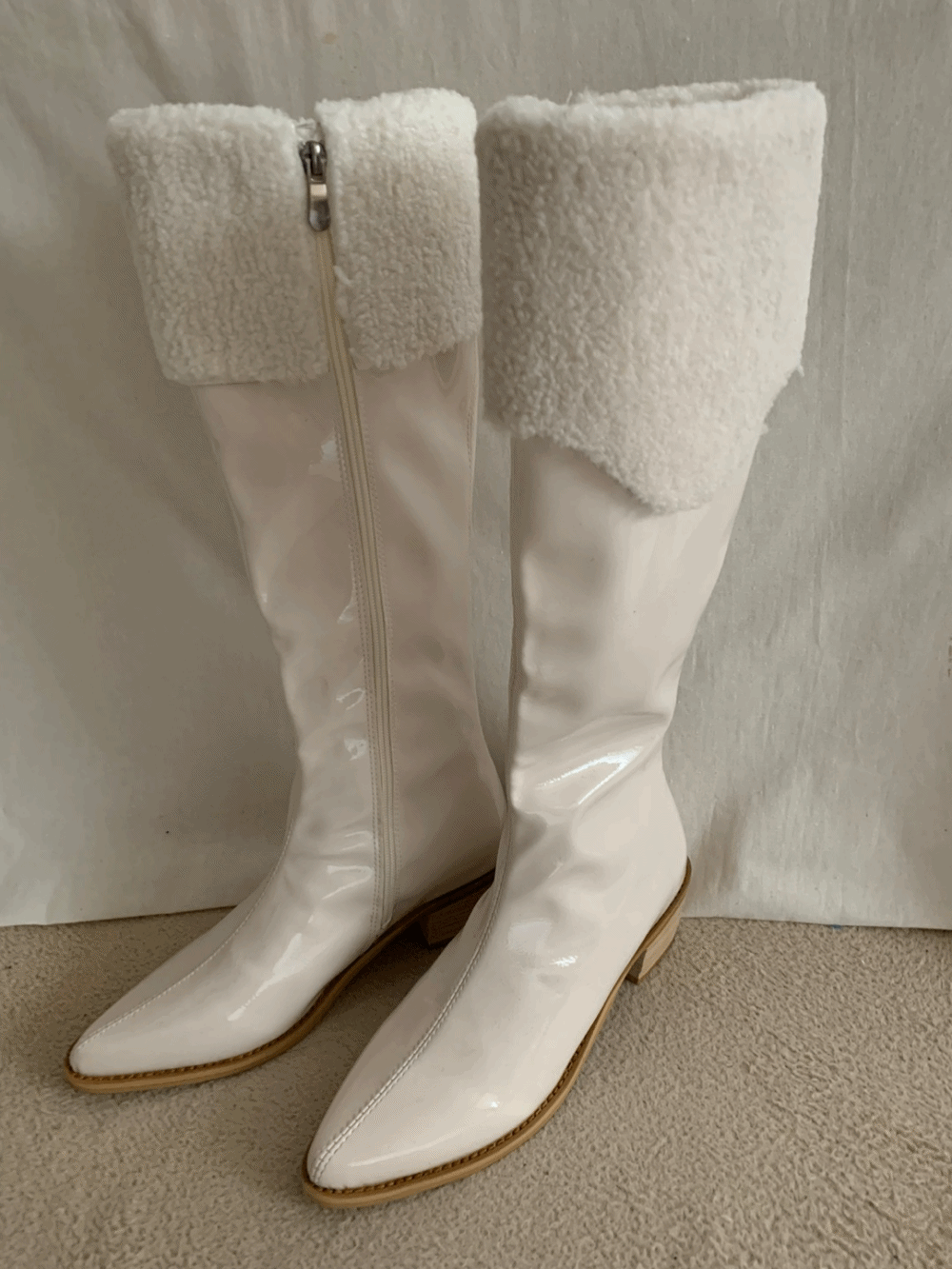 [Shoes] Enamel Stiletto Fur Boots / one color