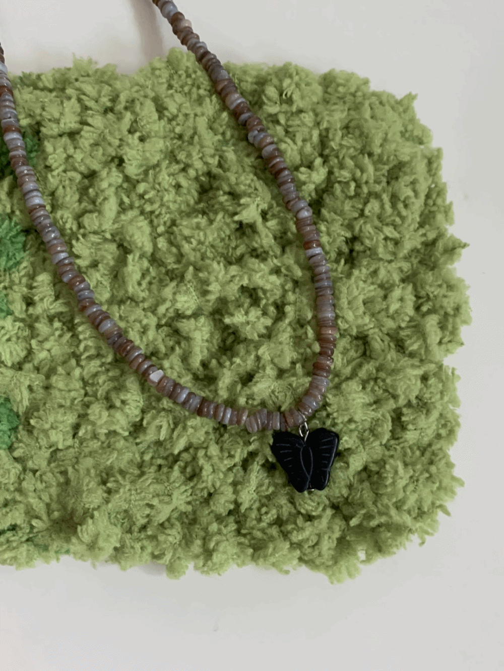 [Acc] Grassy Butterfly Stone Necklace / one color