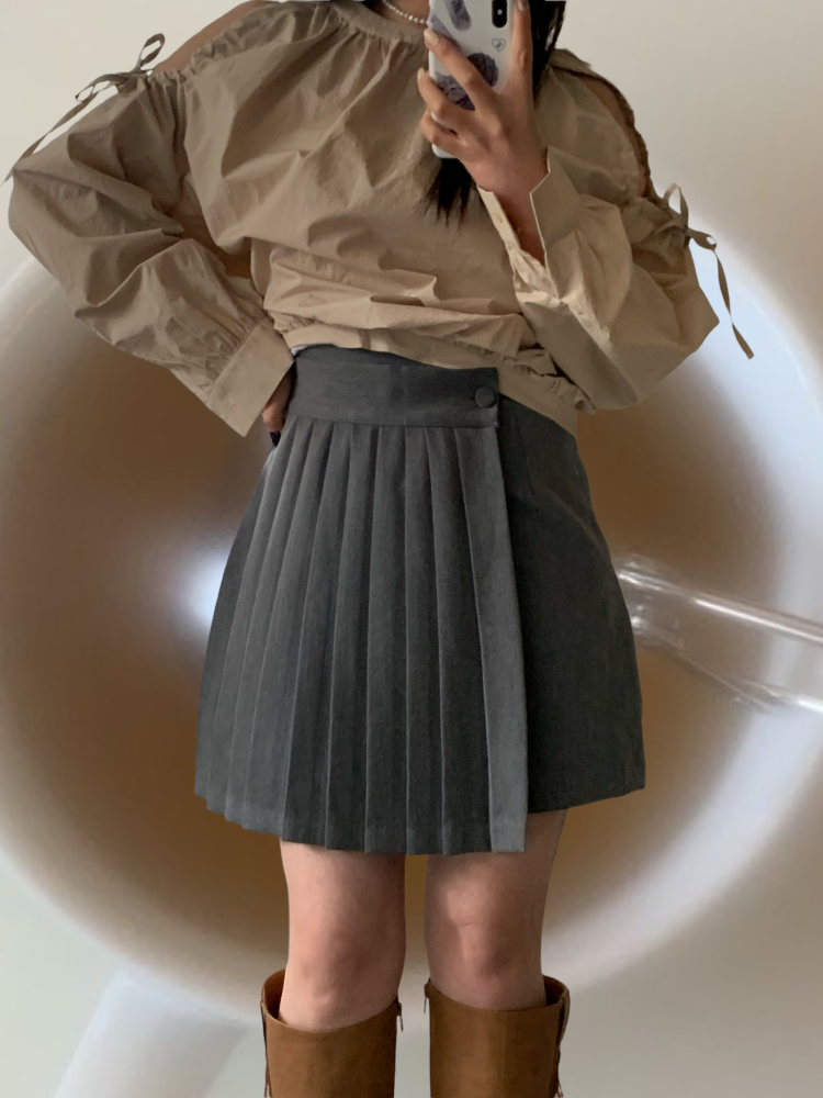 [Skirt] Lowe pleats unbalance mini skirt / 2 colors